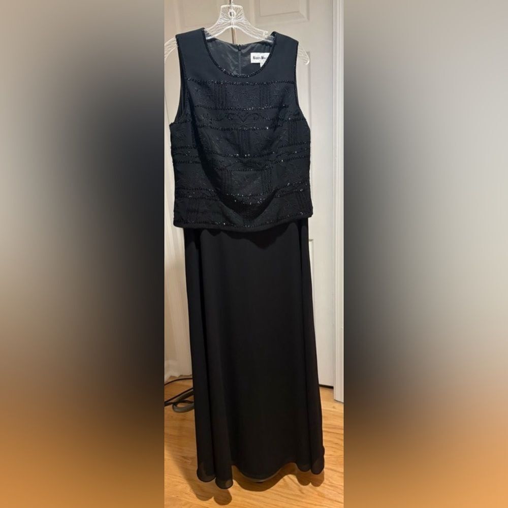 Karen Miller New York Black Sleeveless Evening Gown Size 14
